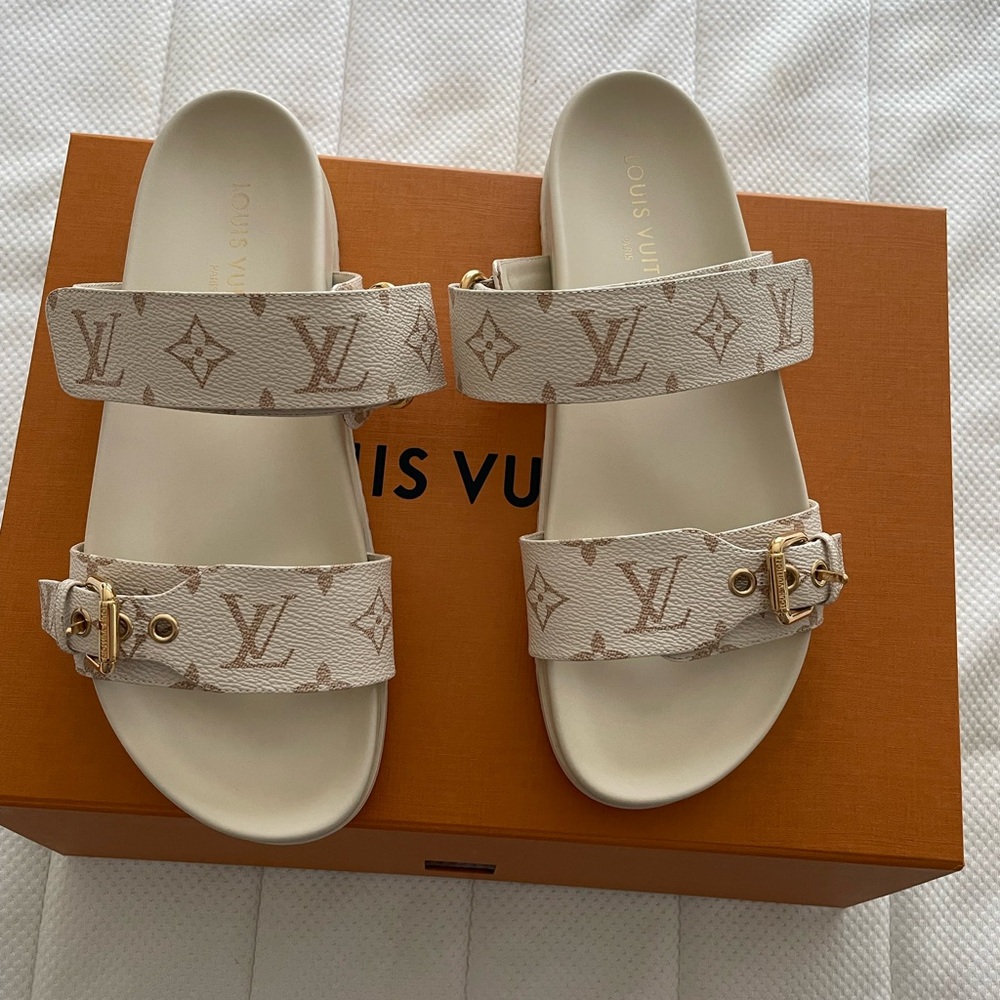 Authentic Louis Vuitton Bom Dia comfort Flat like new size 41 (US10) - Picture 2 of 13
